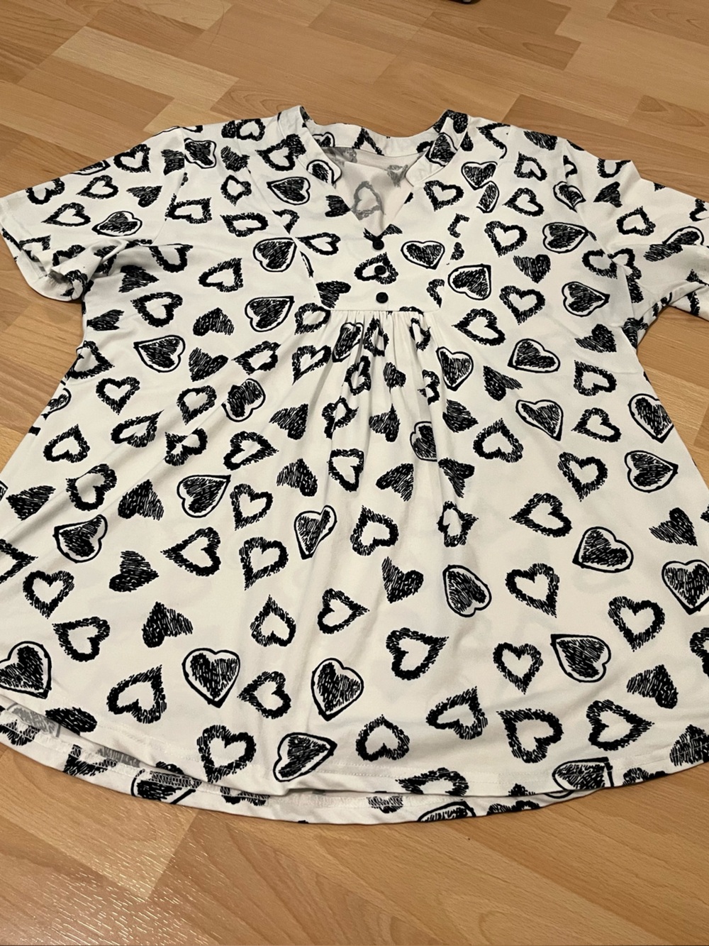Women’s NEW black and white XL  blouse